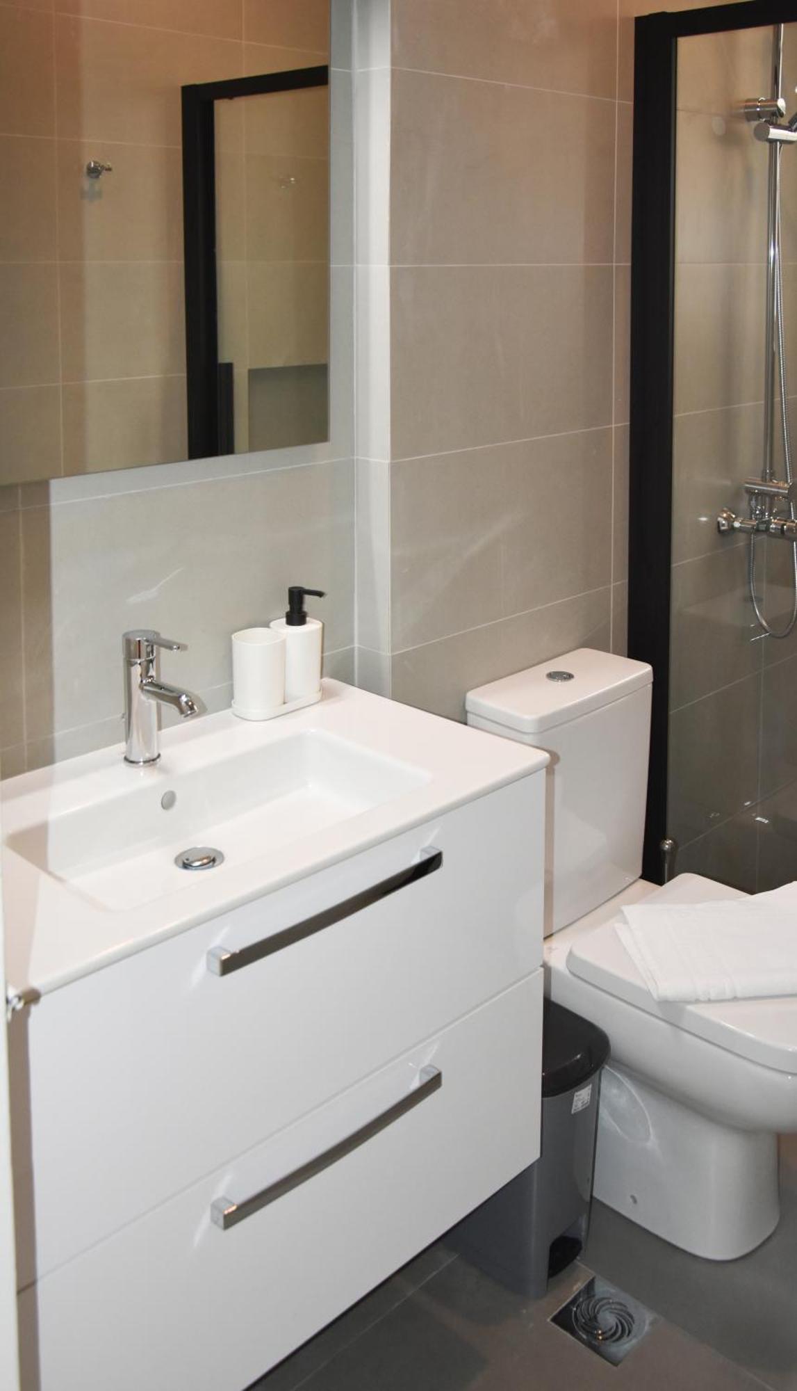 Spacious Modern Apartment In Pagkrati Athena Bagian luar foto